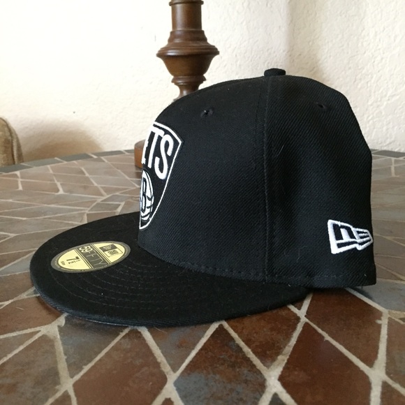 NBA Brooklyn Nets New Era fitted hat - Picture 3 of 4